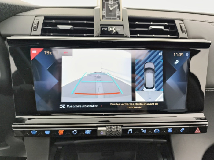 DS DS7 CROSSBACK BlueHDi 180 EAT8 Performance Line+
