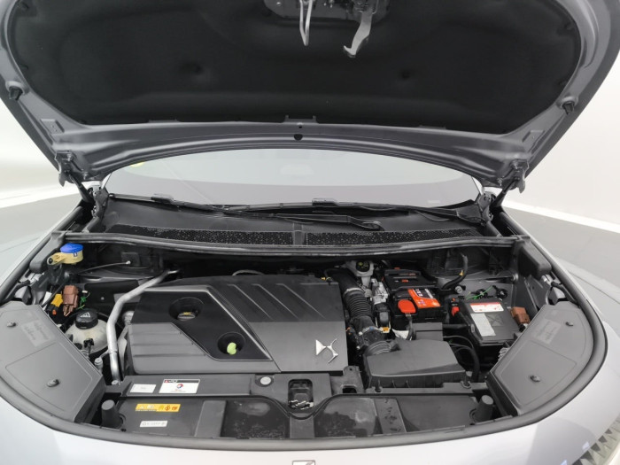 DS DS7 CROSSBACK BlueHDi 180 EAT8 Performance Line+