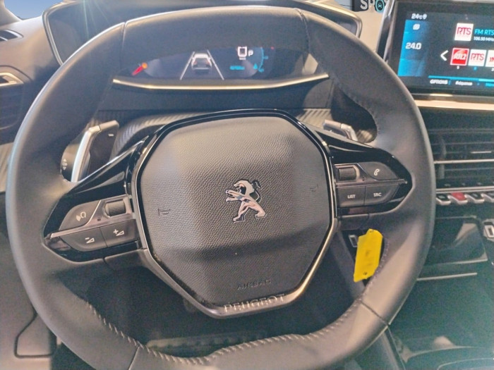Peugeot 2008 PureTech 130 S&S EAT8 Allure