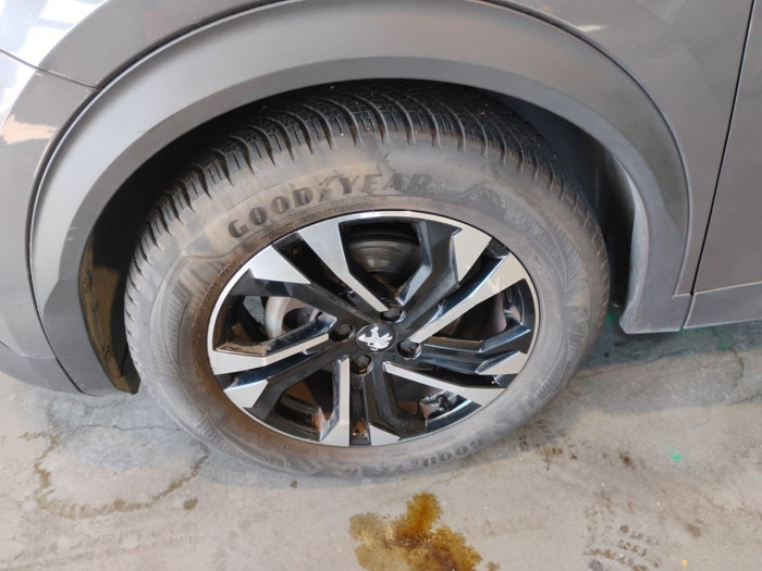 Peugeot 2008 PureTech 130 S&S EAT8 Allure