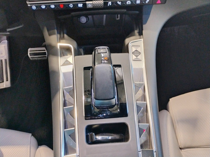 DS DS7 CROSSBACK Hybride E-Tense 225 EAT8 Rivoli