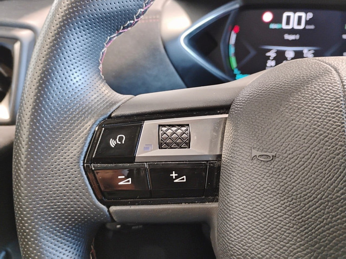 DS DS 3 CROSSBACK ELECTRIQUE DS3 Crossback E-Tense Performance Line