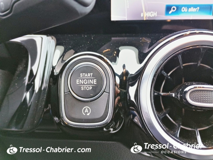 Mercedes GLA 200 7G-DCT Progressive Line