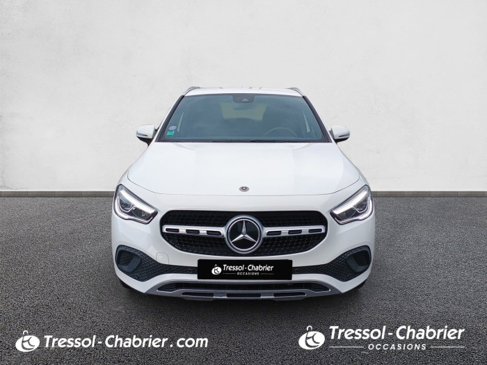 Mercedes GLA 200 7G-DCT Progressive Line