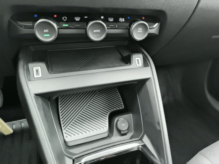 Citroën C4 Hybride 136 e-DCS6 Plus