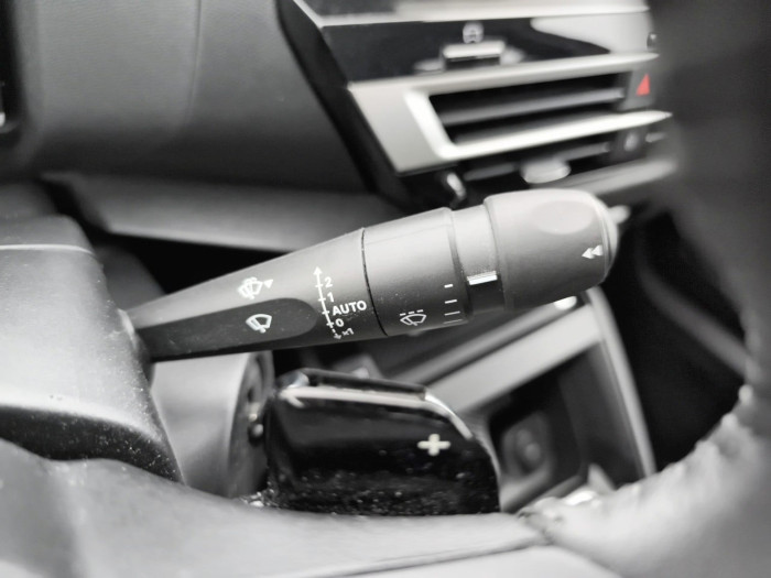 Citroën C4 Hybride 136 e-DCS6 Plus