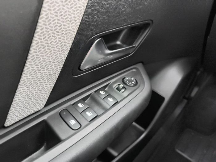 Citroën C4 Hybride 136 e-DCS6 Plus