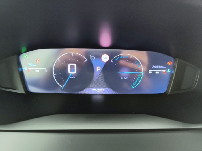 Peugeot 2008 Hybrid 145 e-DCS6 Allure