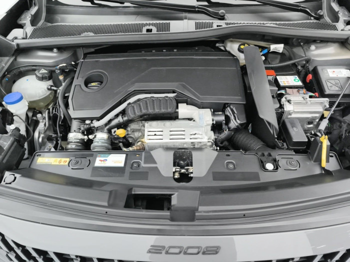 Peugeot 2008 Hybrid 145 e-DCS6 Allure