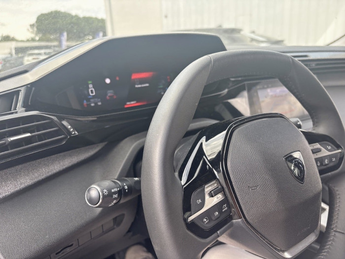Peugeot 408 Hybrid 145 e-DCS6 Allure