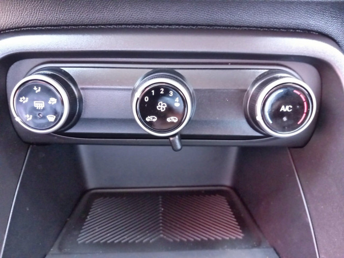 Citroën C3 Nouvelle Turbo 100 ch Manuelle Plus