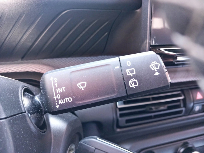Citroën C3 Nouvelle Turbo 100 ch Manuelle Plus
