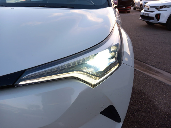 Toyota C-HR HYBRIDE 122h Collection