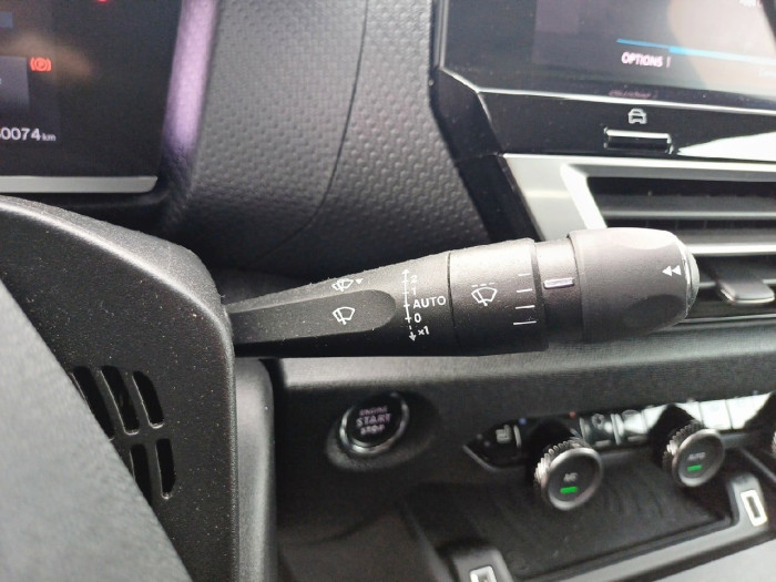 Citroën C4 PureTech 130 S&S EAT8 Shine Pack