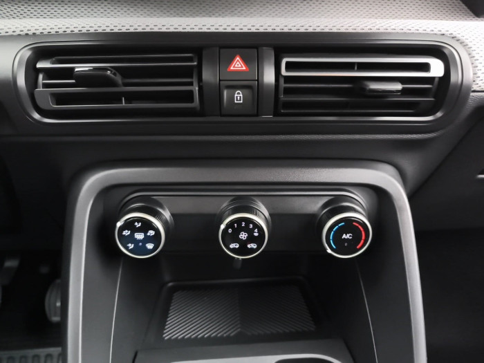 Citroën C3 Nouvelle Turbo 100 ch BVM6 Plus