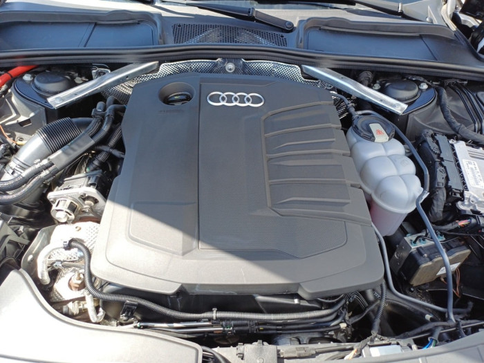 Audi A4 35 TDI 163 S tronic 7 S line