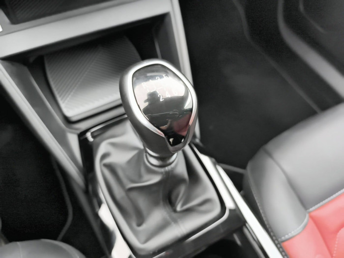 Citroën C4 PureTech 130 S&S BVM6 Shine
