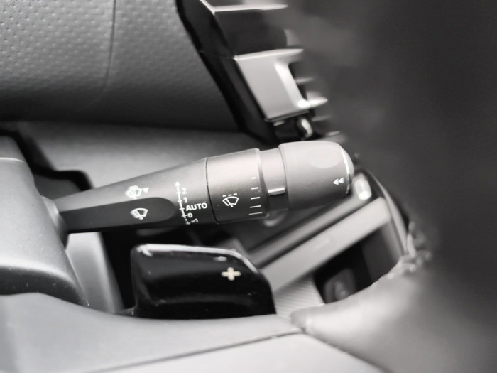 Citroën C4 PureTech 130 S&S EAT8 Shine Pack