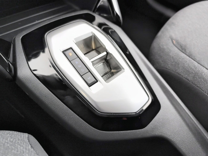 Peugeot 208 Hybrid 110 ch e-DCS6 Style