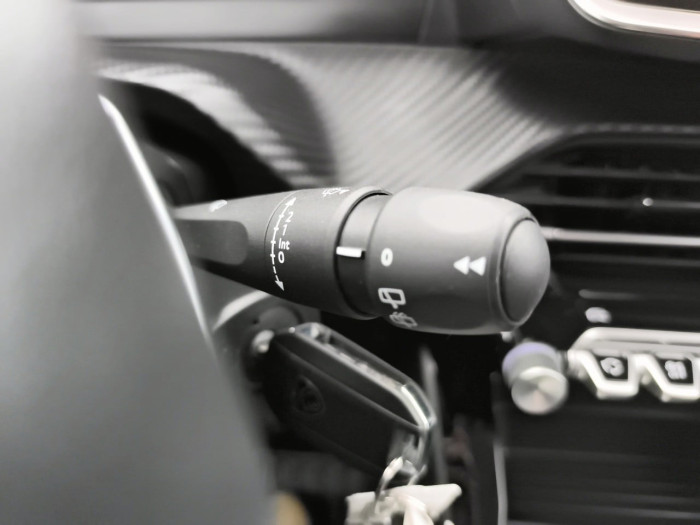 Peugeot 208 Hybrid 110 ch e-DCS6 Style
