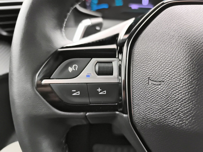 Peugeot 208 Hybrid 110 ch e-DCS6 Style