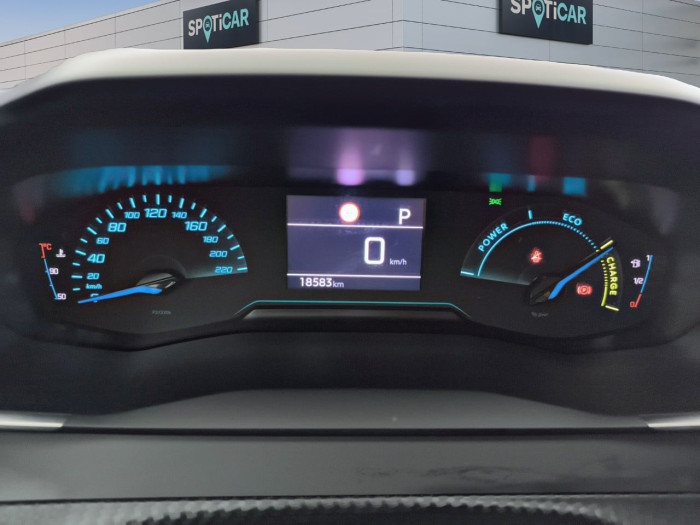 Peugeot 2008 Hybrid 136 e-DCS6 Style
