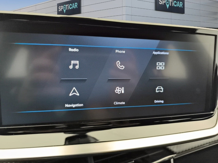 Peugeot 2008 Hybrid 136 e-DCS6 Style