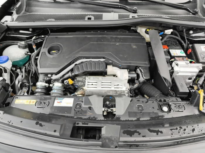 Peugeot 2008 Hybrid 136 e-DCS6 Style