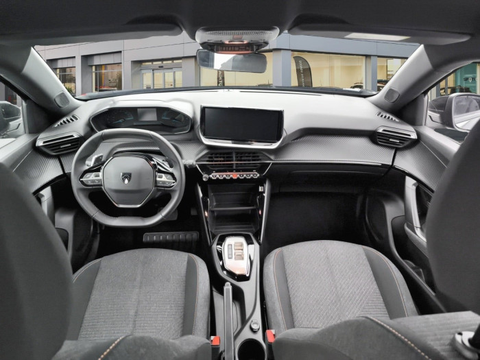 Peugeot 2008 Hybrid 136 e-DCS6 Style