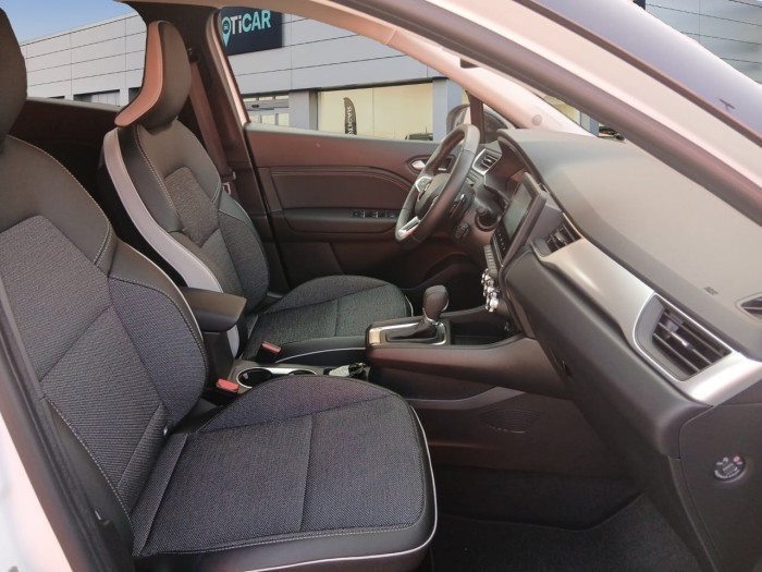 Renault CAPTUR mild hybrid 160 EDC Techno