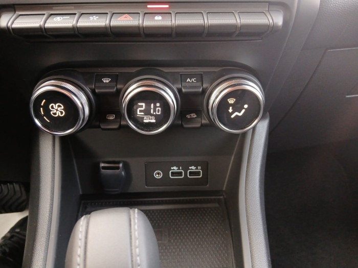 Renault CAPTUR mild hybrid 160 EDC Techno