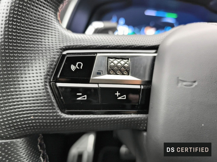 DS DS7 CROSSBACK Hybride E-Tense 300 EAT8 4x4 Performance Line+