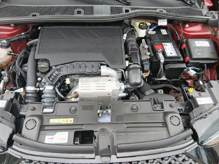 DS DS 3 PureTech 130 EAT8 Performance Line