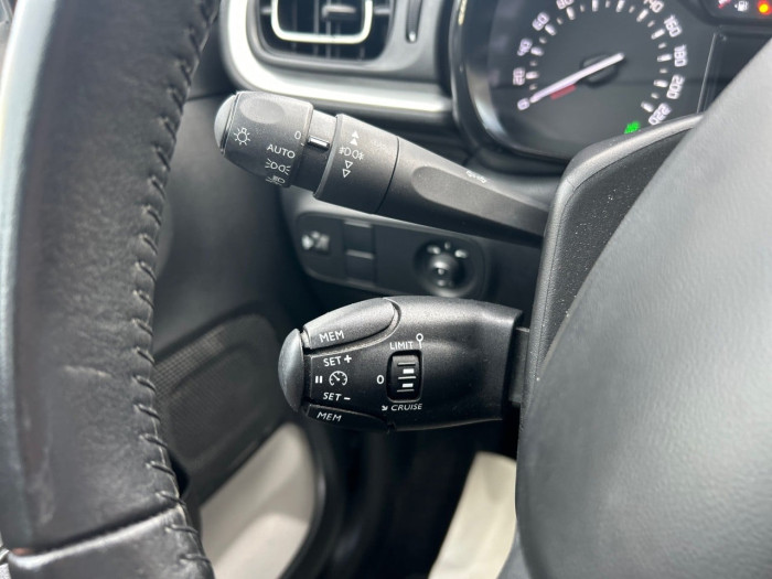 Citroën C3 BlueHDi 100 S&S BVM6 Shine