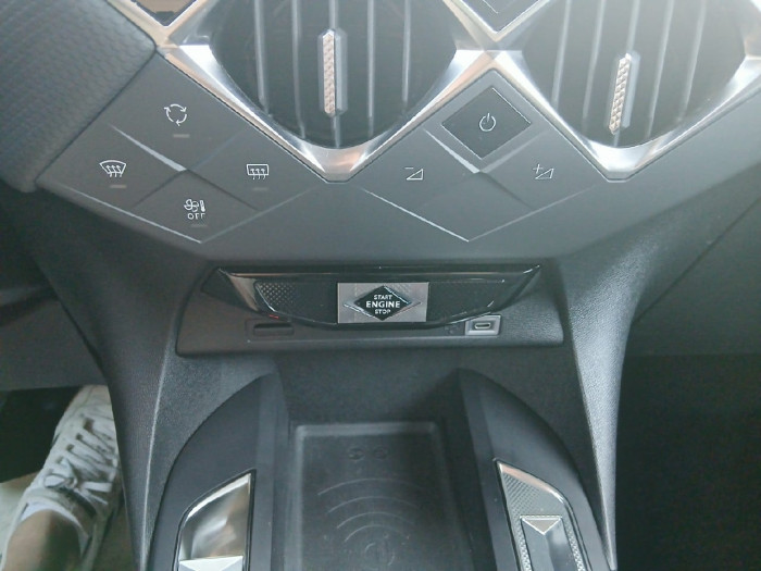 DS DS 3 PureTech 100 BVM6 Pallas