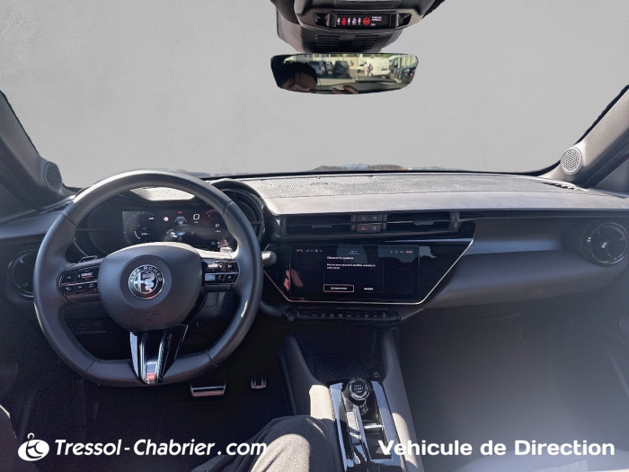 Alfa Romeo JUNIOR 1.2 Ibrida 145 ch e-DCT6 Premium