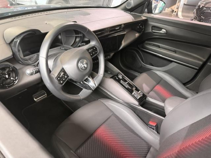 Alfa Romeo JUNIOR 1.2 Ibrida 145 ch e-DCT6 Q4 Premium