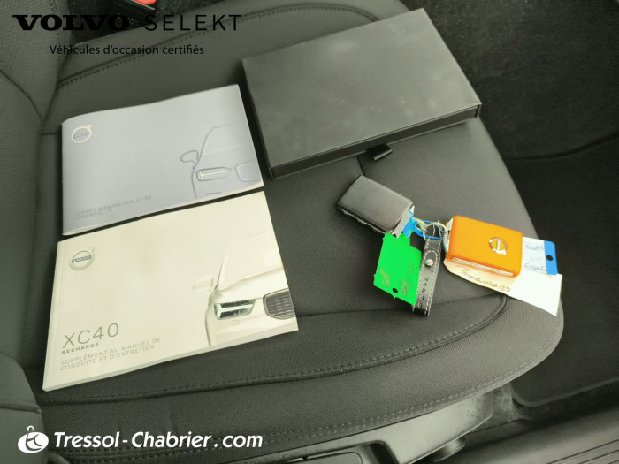 Volvo XC40 BUSINESS T4 Recharge 129+82 ch DCT7 Inscription Business