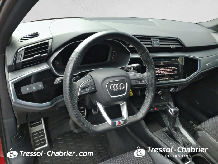 Audi Q3 45 TFSIe 245 ch S tronic 6 S line