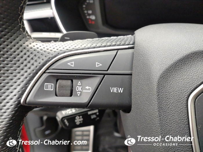 Audi Q3 45 TFSIe 245 ch S tronic 6 S line