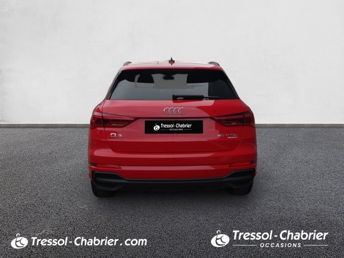 Audi Q3 45 TFSIe 245 ch S tronic 6 S line