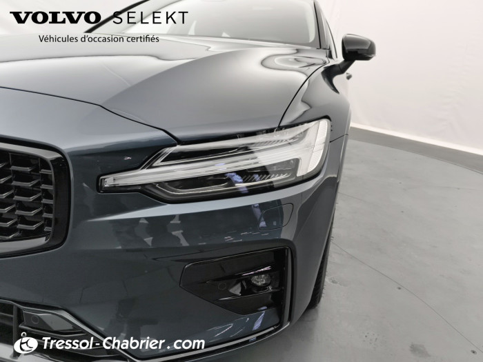 Volvo V60 Nouveau Micro hybride essence B4 197 ch DCT7 Ultra Style Dark