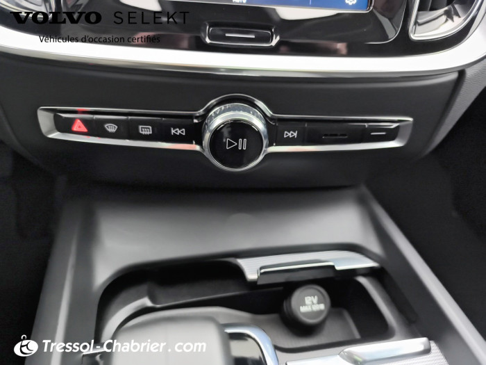 Volvo V60 Nouveau Micro hybride essence B4 197 ch DCT7 Ultra Style Dark