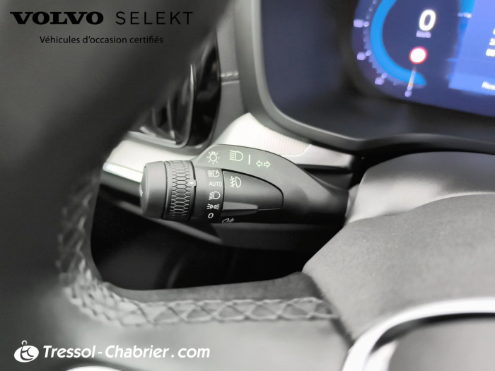 Volvo V60 Nouveau Micro hybride essence B4 197 ch DCT7 Ultra Style Dark