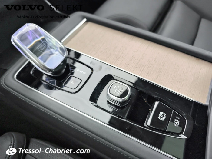 Volvo XC90 T8 AWD Hybride Rechargeable 455 ch Geartronic 8 7pl Ultra Style Dark