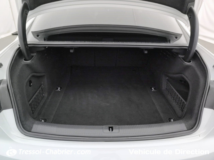 Audi A4 2.0 TFSI 252 S tronic 7 Quattro S line