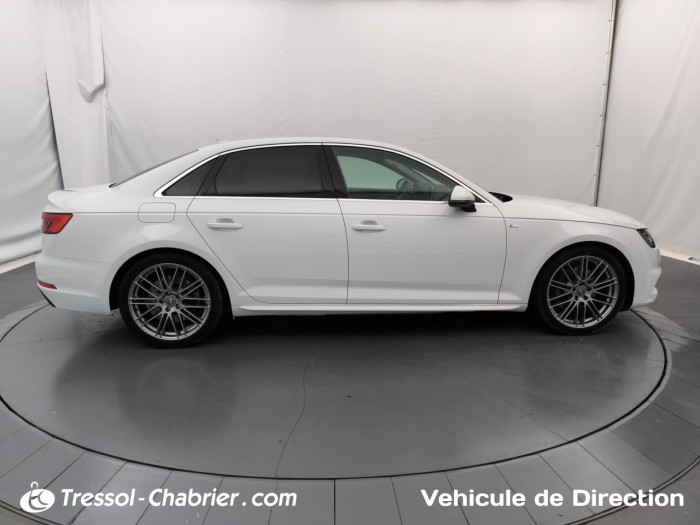 Audi A4 2.0 TFSI 252 S tronic 7 Quattro S line