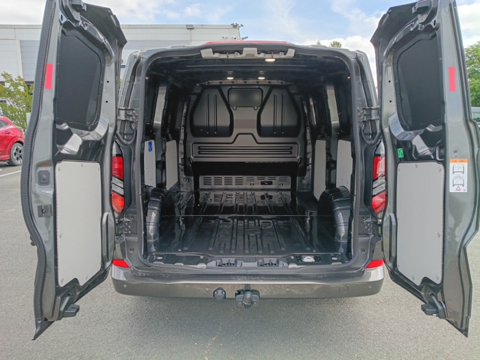 Ford Transit Custom Fg 320 L1H1 2.5 Duratec 232ch Hybride rechargeable Limited CVT