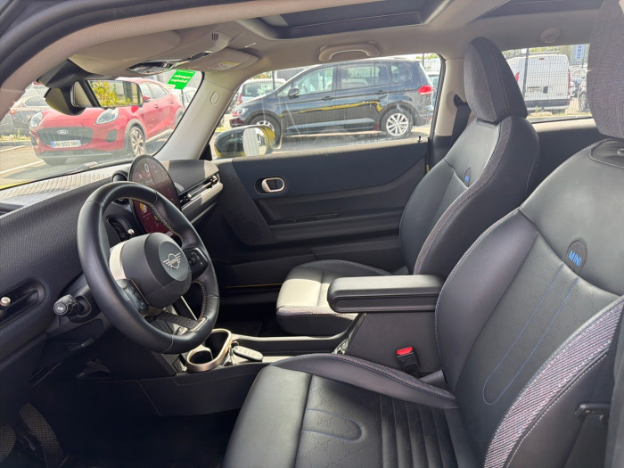 MINI Cooper 3 Portes C 156ch Classic DKG7