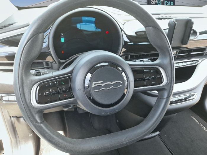 Fiat 500e BERLINE MY22 SERIE 1 STEP 2 500 e 95 ch Action